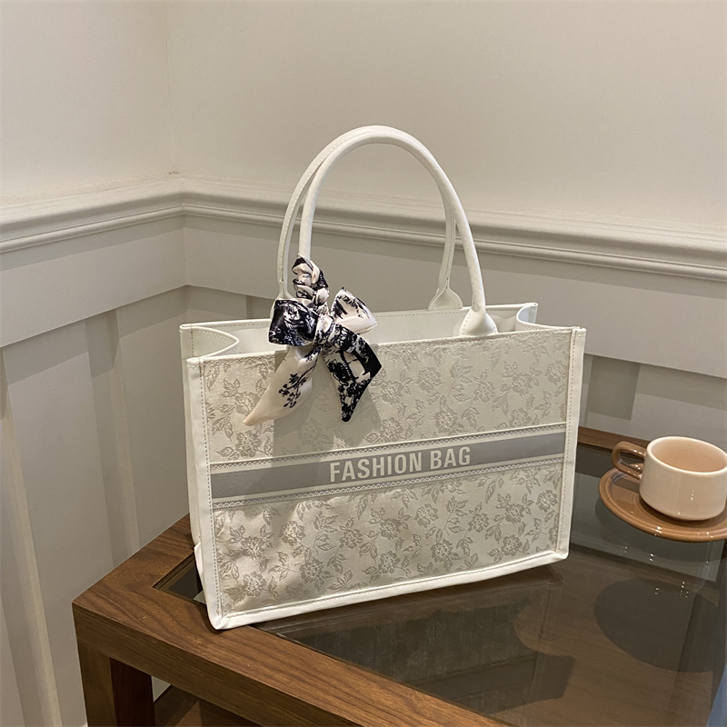 Women Bags On Sale - Tas Tote Wanita Mewah Elegan Motif