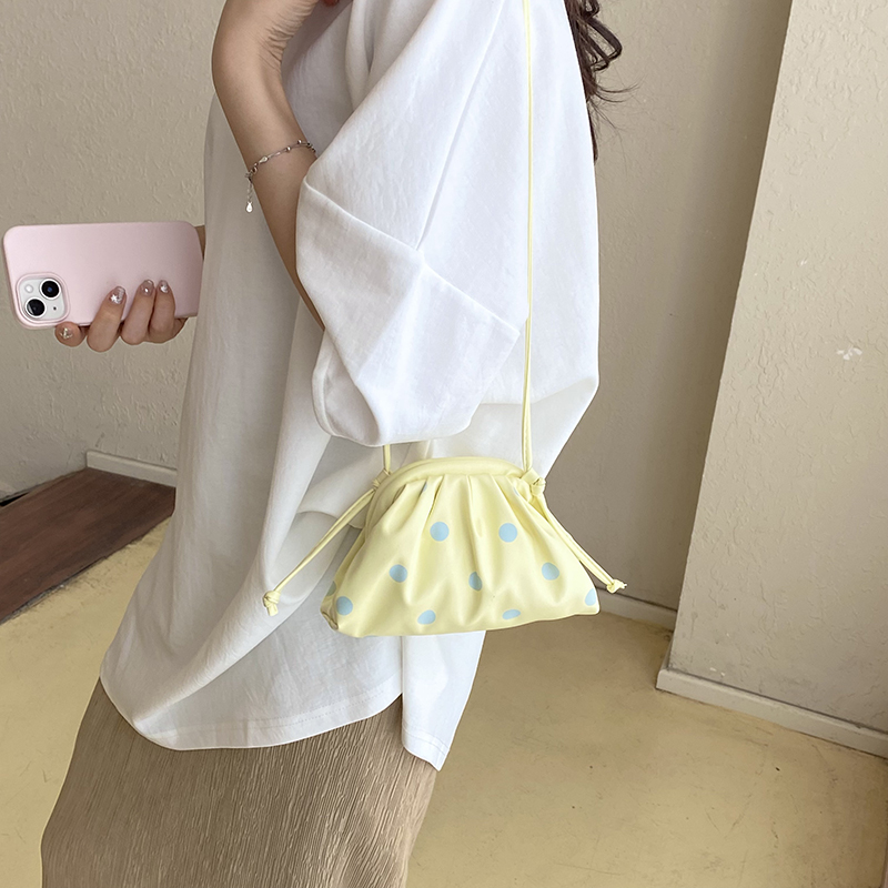 MOODS Tas Tangan & Dompet Desa - Women Bags On Sale ulasan dan harga