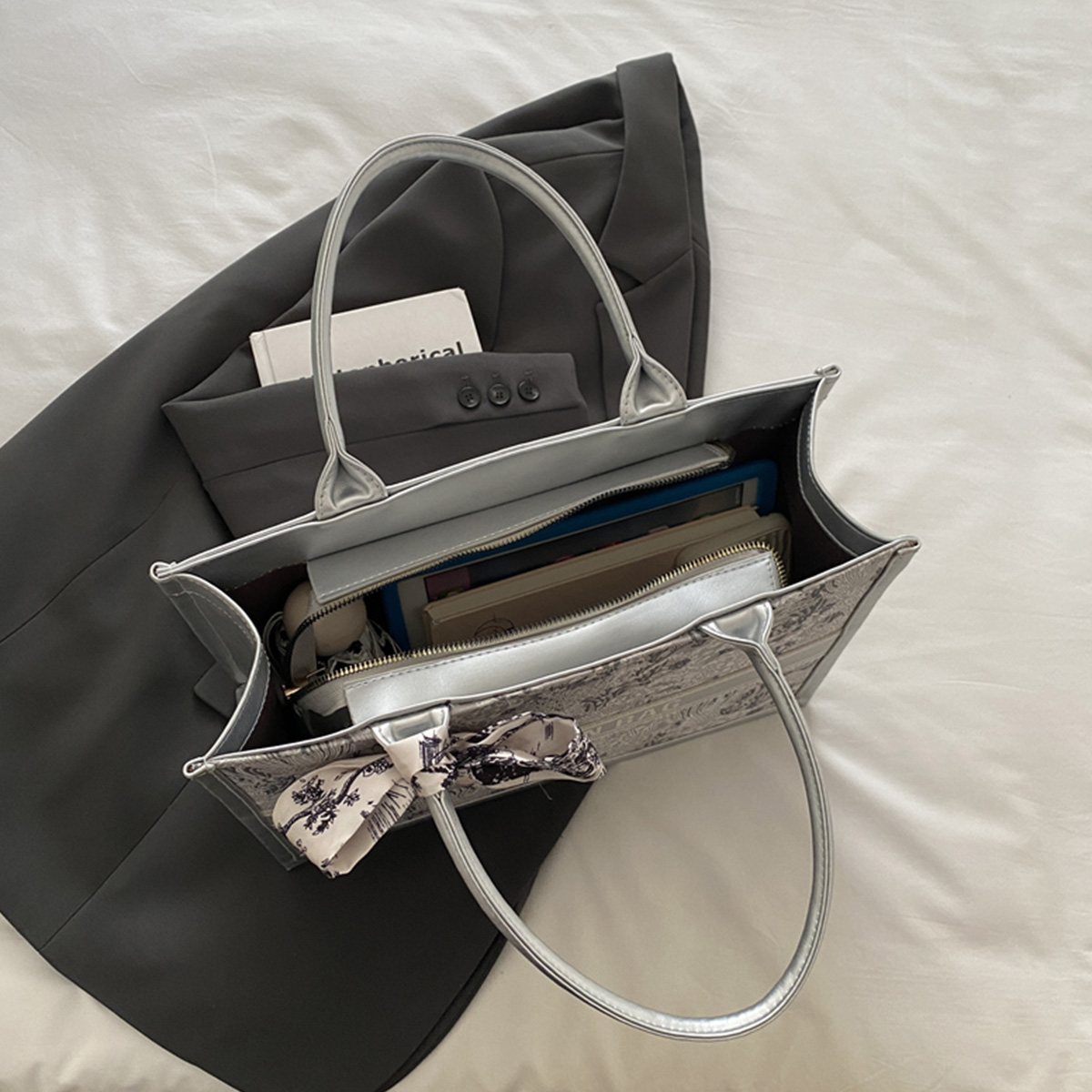 Tas Tote Wanita Mewah Elegan M - Women Bags On Sale ulasan dan harga